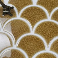 Gạch mosaic vảy cá màu vàng men rạn 85x95 mm 3 Gạch mosaic hình quạt màu vàng đất