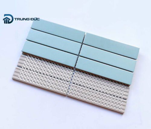 Gạch mosaic ốp tường màu xanh nhạt
