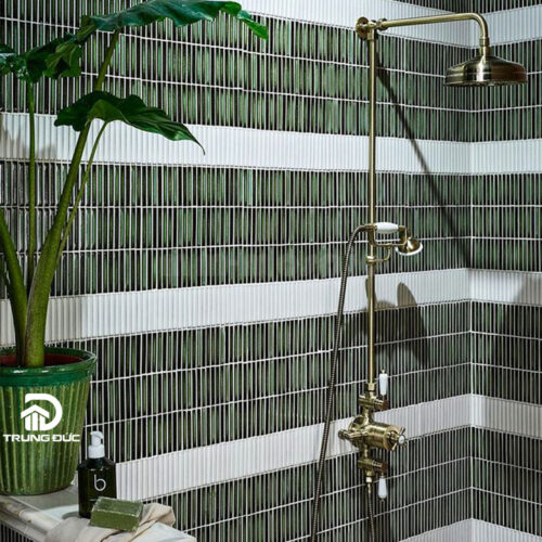 Gạch mosaic ốp tường phòng tắm màu xanh rêu