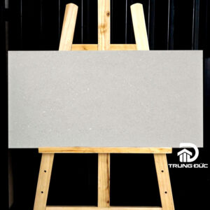 Gạch 30x60 Viglacera UYCM3605 màu ghi sáng men matt