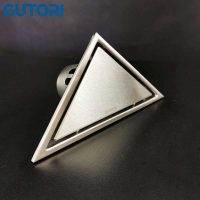 Phễu thoát sàn tàng hình đặt góc