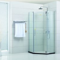 Phòng tắm kính Fendi FIV-1X3 góc vát 2100mm