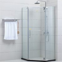 Phòng tắm kính Fendi FIV-1X3 góc vát 2000mm 4 Vách kính phòng tắm Fendi FIV-1X3