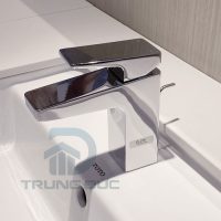 Vòi Lavabo TOTO TVLM108RU Nóng Lạnh Thân Thấp 8 %tên tệp%